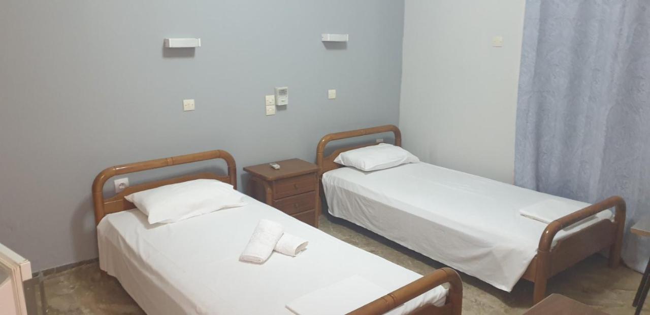 Pansion Marousa Methana Exterior photo